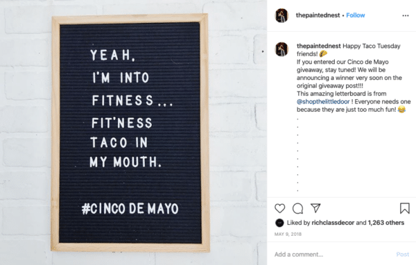 Cinco de Mayo Black Board com borda marrom para concursos do Instagram