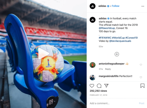 Adidas FIFA copa do mundo 2019 instagram post futebol e cadeira azul