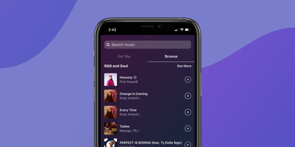 Uma visualização das opções da lista de músicas dentro do adesivo de música do Instagram Stories em um fundo roxo.