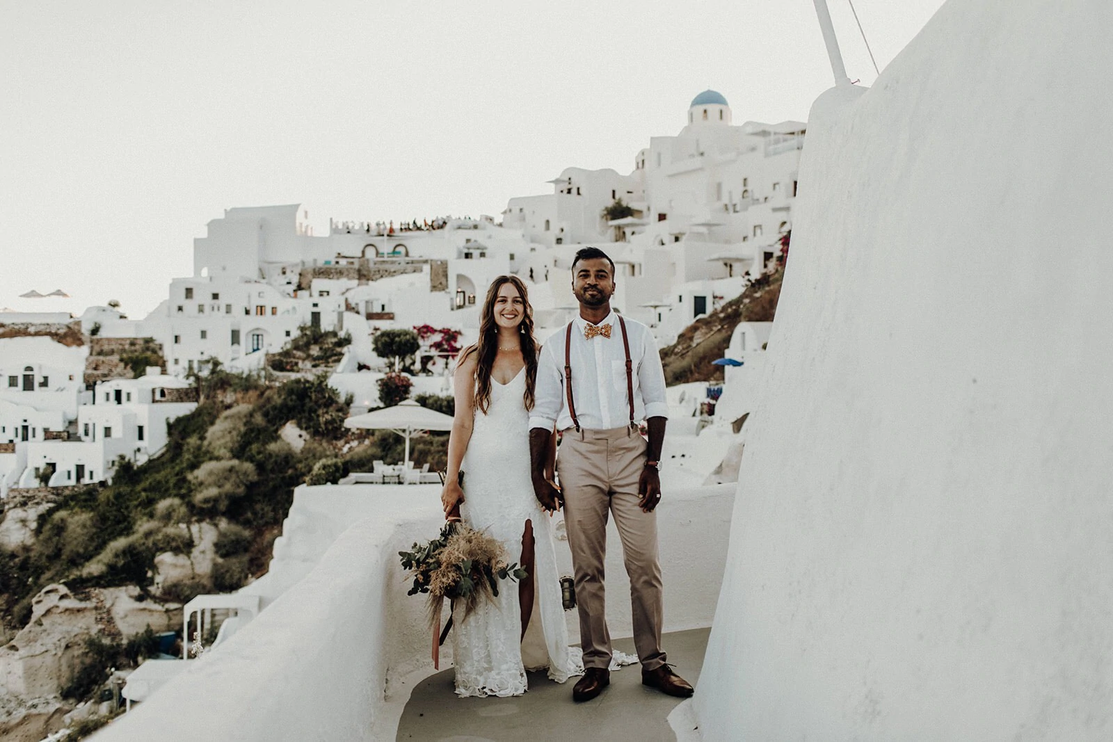 Jaz Fenton et Jamil Bhuya lors de leur mariage en Grèce.