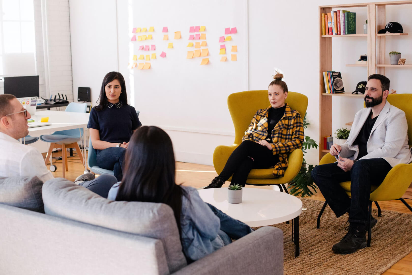 Faça um brainstorming do título com outras pessoas