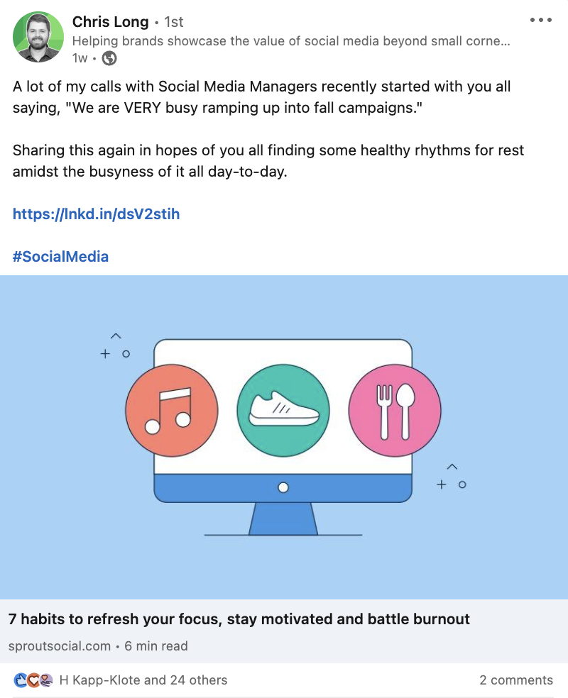 สกรีนช็อตของพนักงาน Sprout Social ที่แชร์บล็อกโพสต์บน LinkedIn เกี่ยวกับนิสัยที่ดีต่อสุขภาพ 7 ประการเพื่อต่อสู้กับอาการหมดไฟสำหรับผู้จัดการโซเชียลมีเดีย บทความนี้ถูกแชร์ผ่านแพลตฟอร์ม Employee Advocacy ของ Sprout