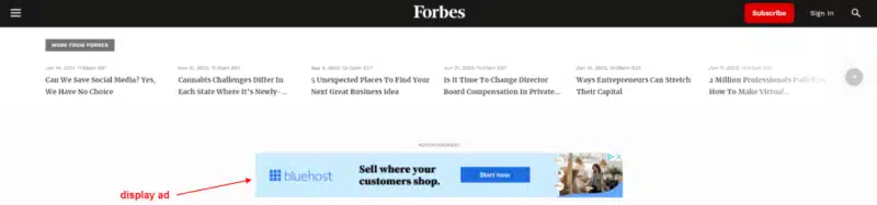 Forbes ウェブサイトのディスプレイ広告の例。