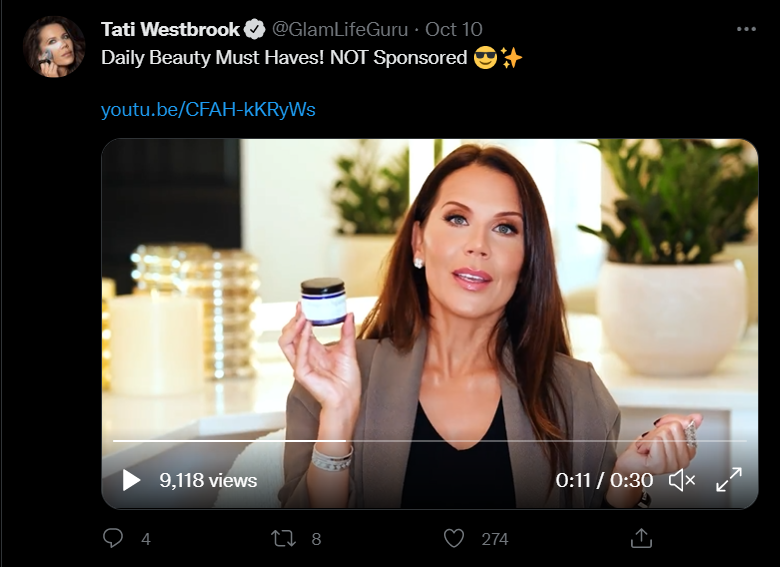 สกรีนช็อตของผู้มีอิทธิพลใน Twitter ทวีตของ Tati Westbrook