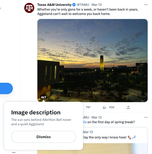 Tangkapan layar Tweet dari akun Twitter Texas A&M University (@TAMU). Tweet mengatakan "Baik Anda hanya pergi selama seminggu, atau sudah bertahun-tahun tidak kembali, Aggieland tidak sabar untuk menyambut Anda kembali ke rumah". Ini termasuk gambar menara Albritton. Teks alternatif mengatakan "Matahari terbenam di belakang menara Lonceng Albritton dan Aggieland yang tenang".