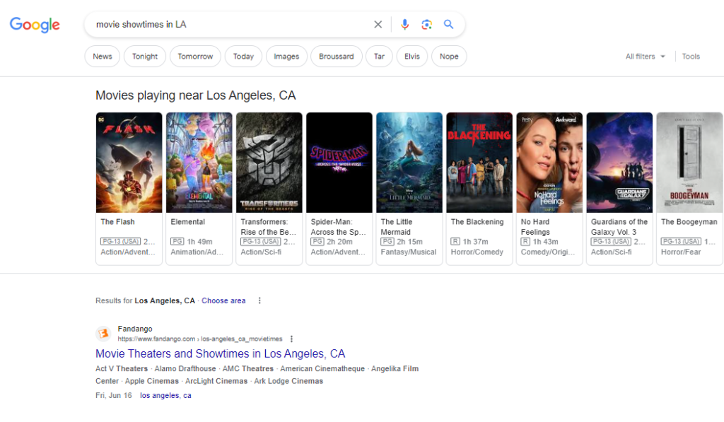 Screenshot der Google-Suchergebnisse für „Filmvorführungen in LA“,